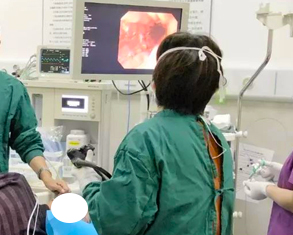 胃不舒服还一阵子了，今天放假特地过来找医生看看